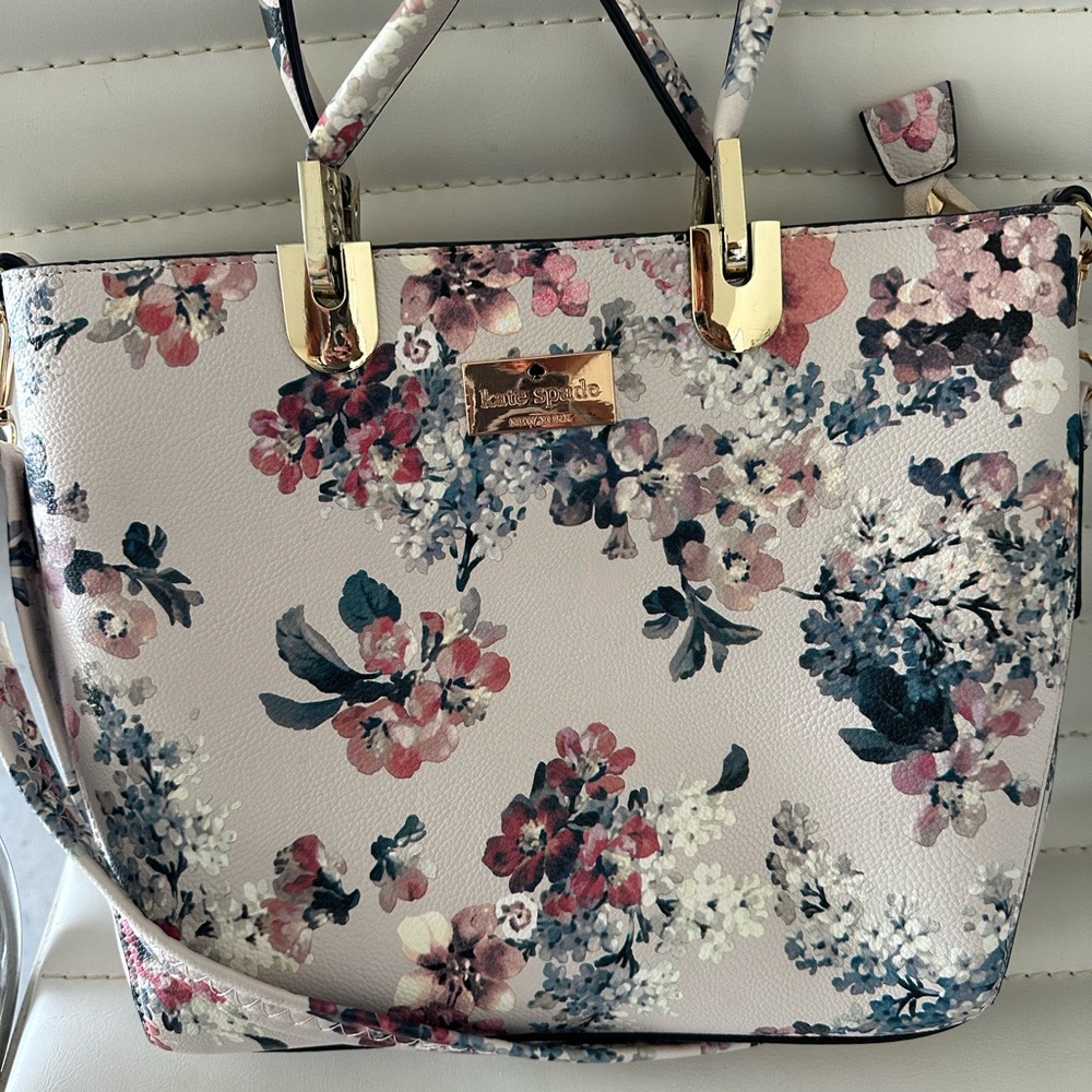 Kate Spade bag, perfect for spring